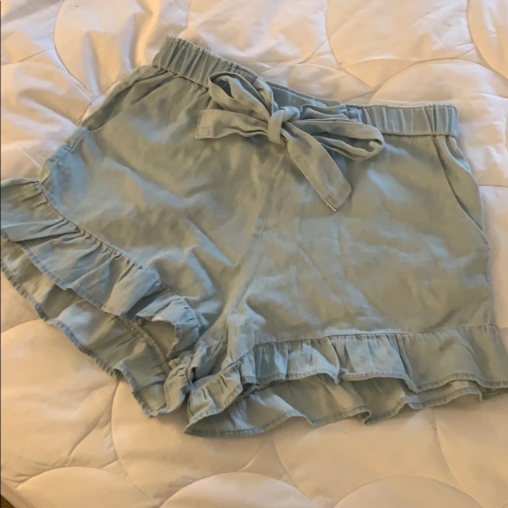 Super cute shorts 💙